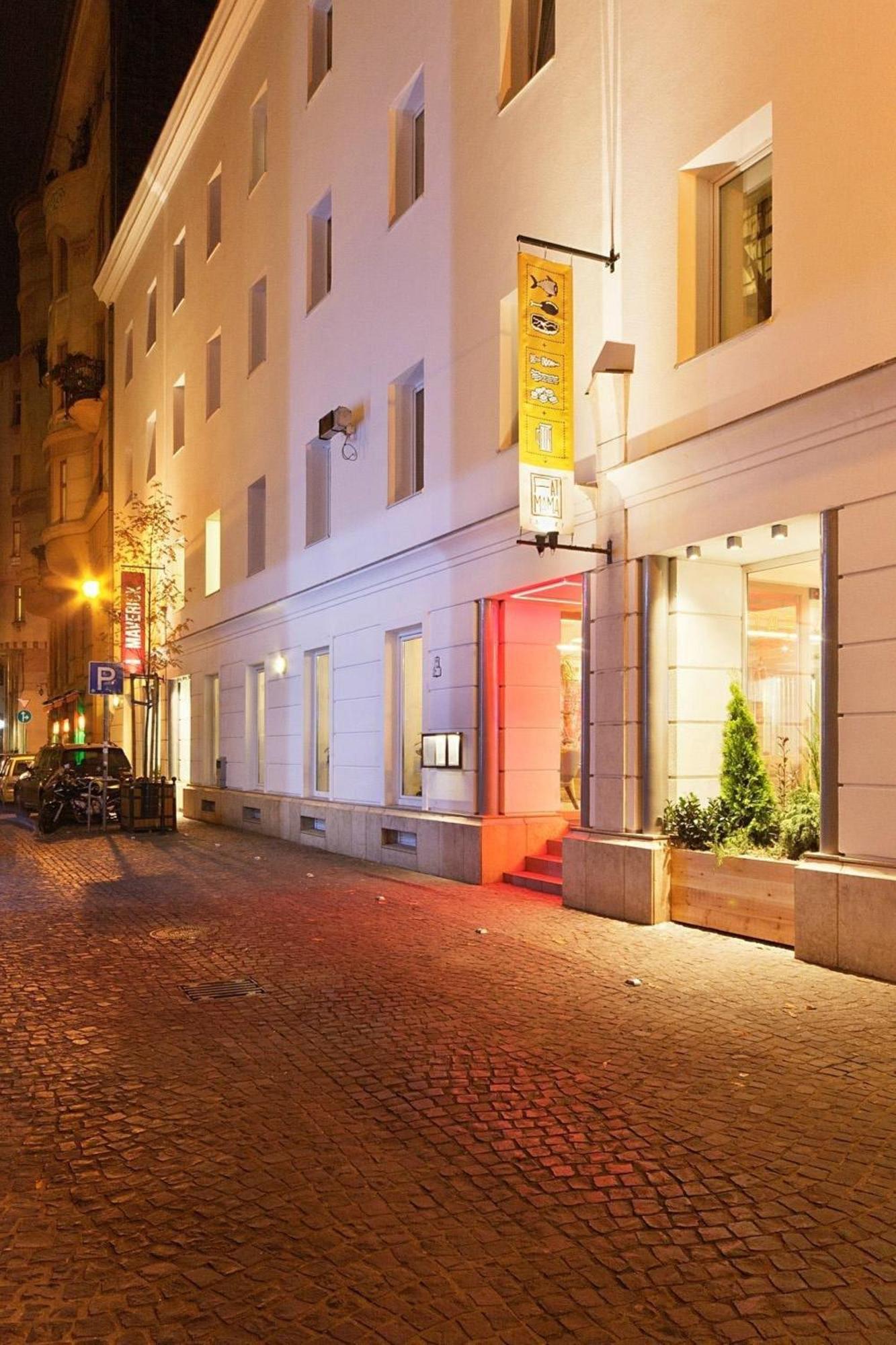 Kl31 - Best Location - Elegant Historic Residence By Bqa Budapest Exterior photo